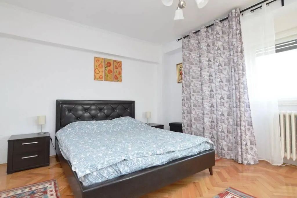ブカレストApartament Ultracentral Piata Uniriiアパートメント